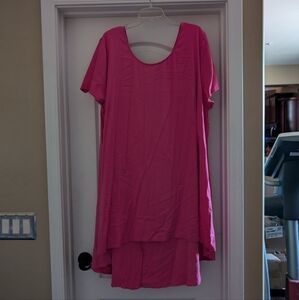 Pink Torrid dress with front scoop neck line and back V-Neck size 5